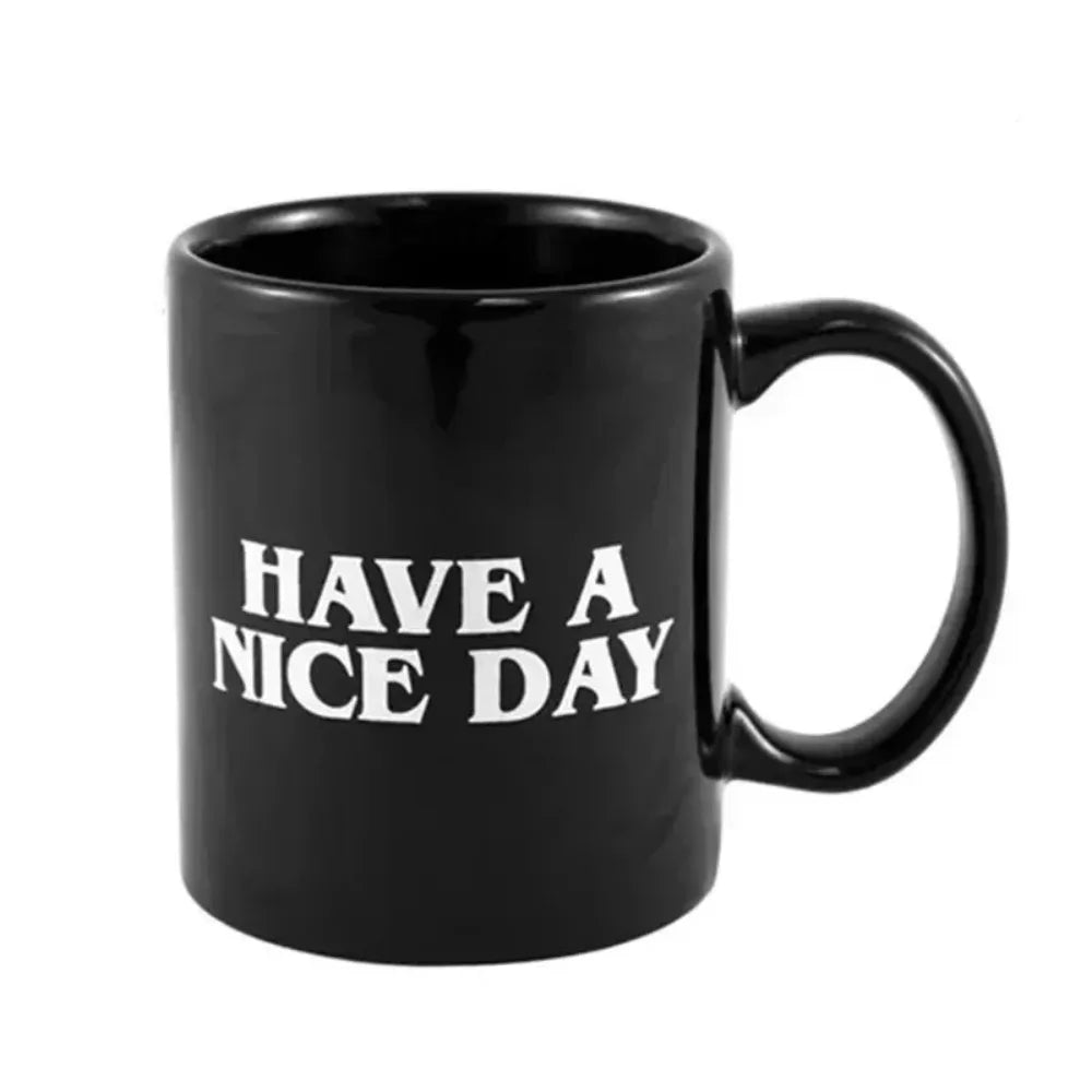 Vertical middle finger creative mug, anime and film products, funny ceramic cup, coffee cup, breakfast cup, gift for friends