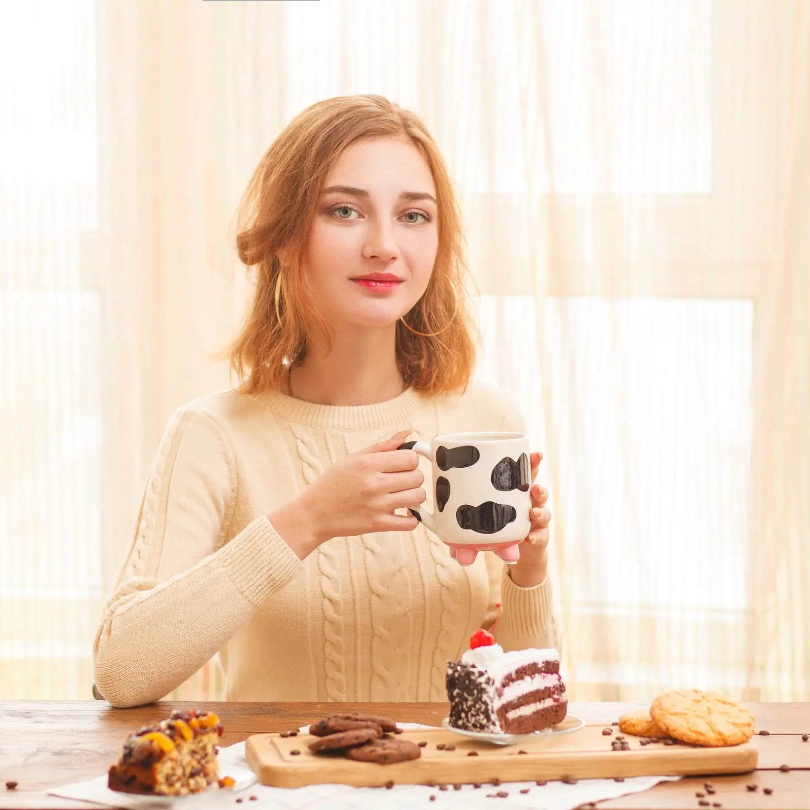 Ceramics Udderly Cow Mug with Non-Skid Feet, 15oz Dairy Cow Coffee Mug Hand Painted Ceramic Cups Gifts Use For Milk Coffee Drink